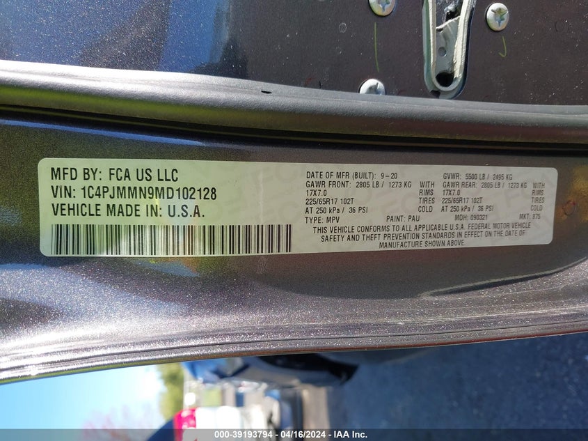 VIN 1C4PJMMN9MD102128 2021 JEEP CHEROKEE LATITUDE LUX 4X4