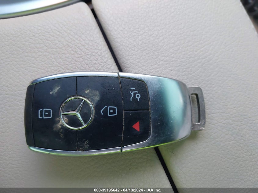 2019 MERCEDES-BENZ C 300 300 - 55SWF8DB5KU295439