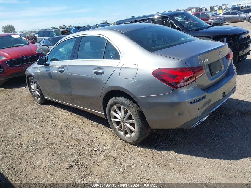 2019 Mercedes-Benz A 220 VIN: WDD3G4EB4KW028478 Lot: 39196135
