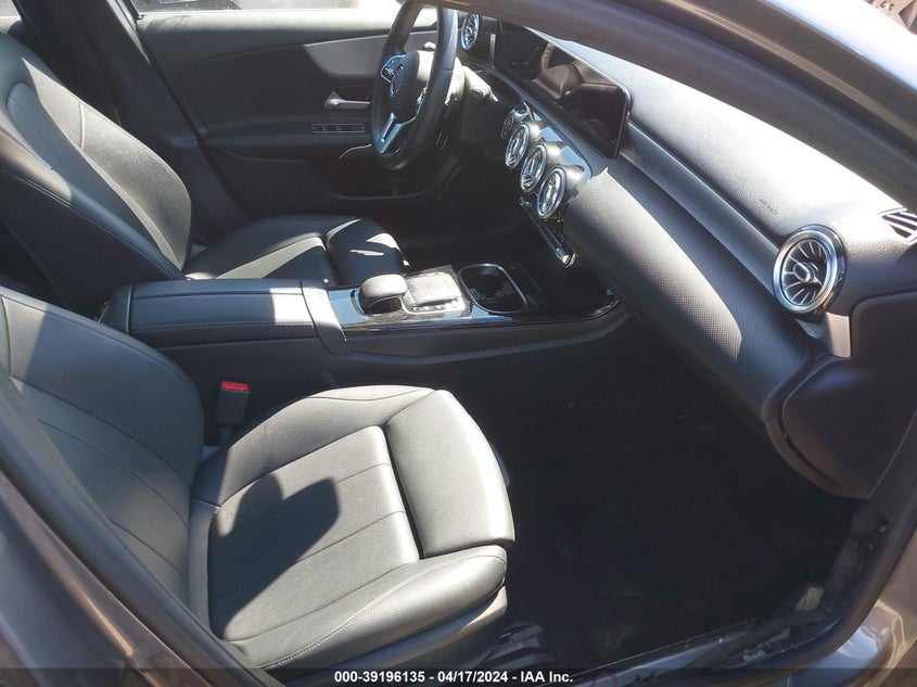 2019 Mercedes-Benz A 220 VIN: WDD3G4EB4KW028478 Lot: 39196135