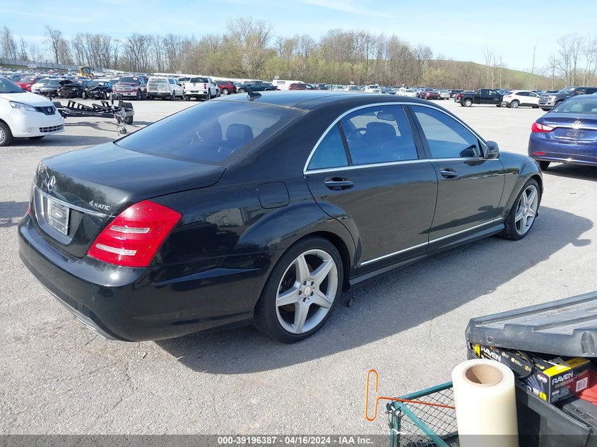 2011 Mercedes-Benz S 550 4Matic VIN: WDDNG8GB6BA377037 Lot: 39196387