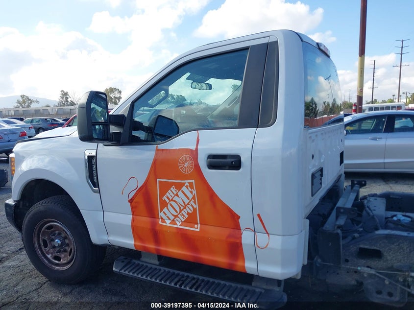 2017 FORD F-250 XL - 1FDBF2A64HEC86676