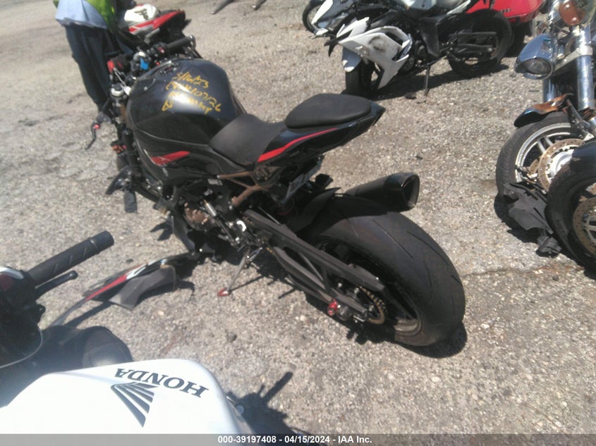 2022 BMW S 1000 RR - WB10E2306N6F15162