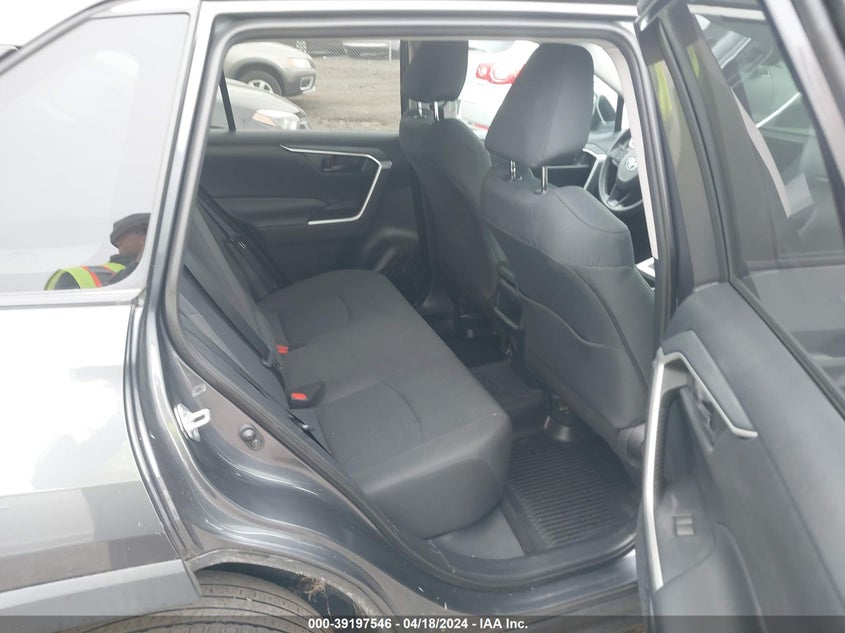 VIN 2T3G1RFV8KW063056 2019 TOYOTA RAV4 LE