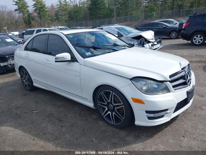 2013 Mercedes-Benz C 300 Luxury 4Matic/Sport 4Matic VIN: WDDGF8AB2DR250388 Lot: 39197858