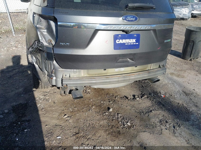 VIN 1FM5K7DH8JGA34569 2018 FORD EXPLORER XLT