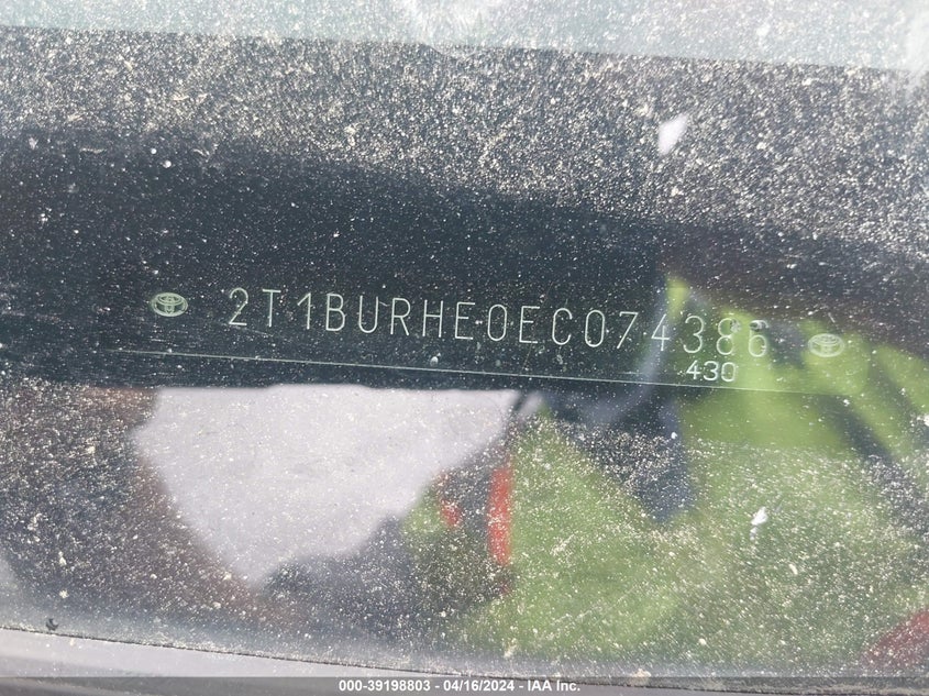 2014 TOYOTA COROLLA LE - 2T1BURHE0EC074386