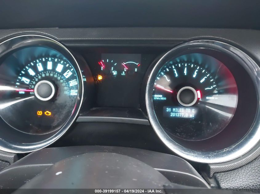 2014 Ford Mustang V6 VIN: 1ZVBP8AMXE5251197 Lot: 39199157