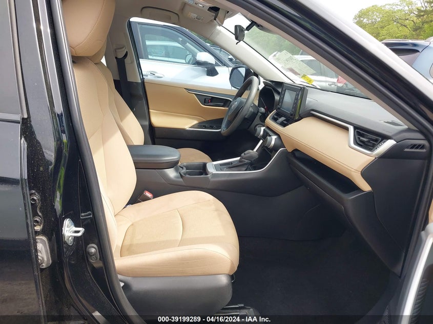 2019 TOYOTA RAV4 LE - 2T3H1RFV0KC011667