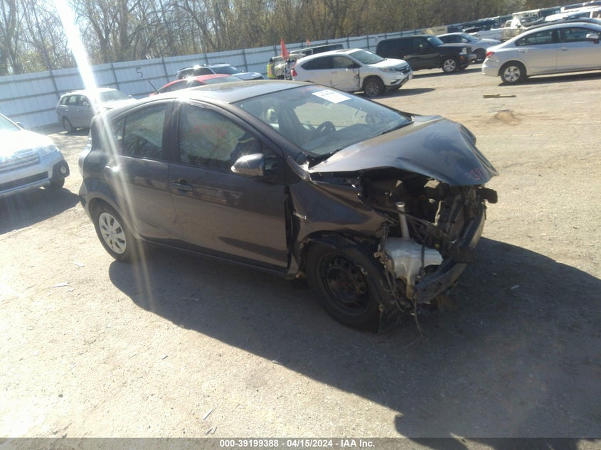 2012 Toyota Prius C Three VIN: JTDKDTB31C1000335 Lot: 39199388