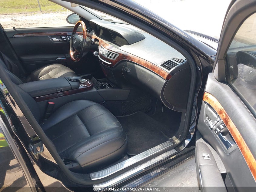 2008 Mercedes-Benz S 550 VIN: WDDNG71X48A189690 Lot: 39199422