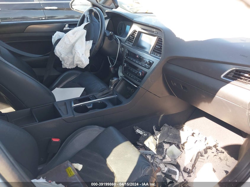 VIN 5NPE34AF9HH560878 2017 HYUNDAI SONATA SPORT