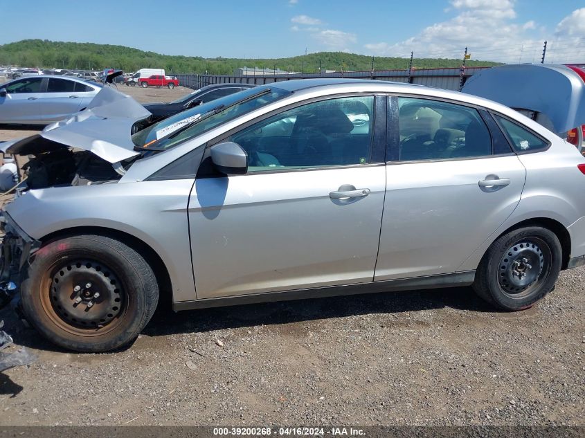 1FAHP3F24CL469867 2012 Ford Focus Se