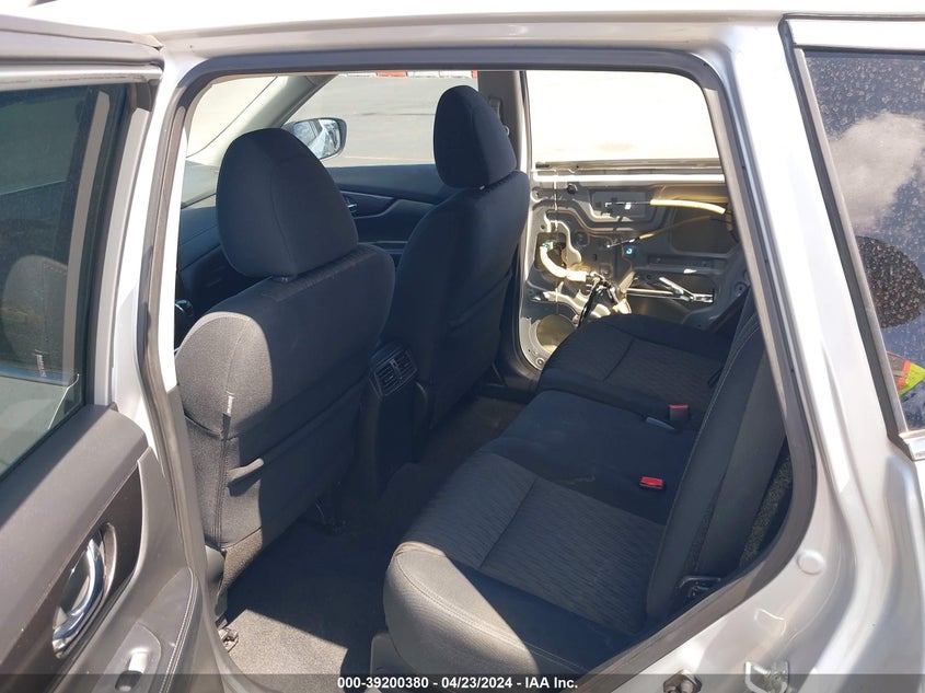 VIN 5N1AT2MT5KC768517 2019 NISSAN ROGUE SV
