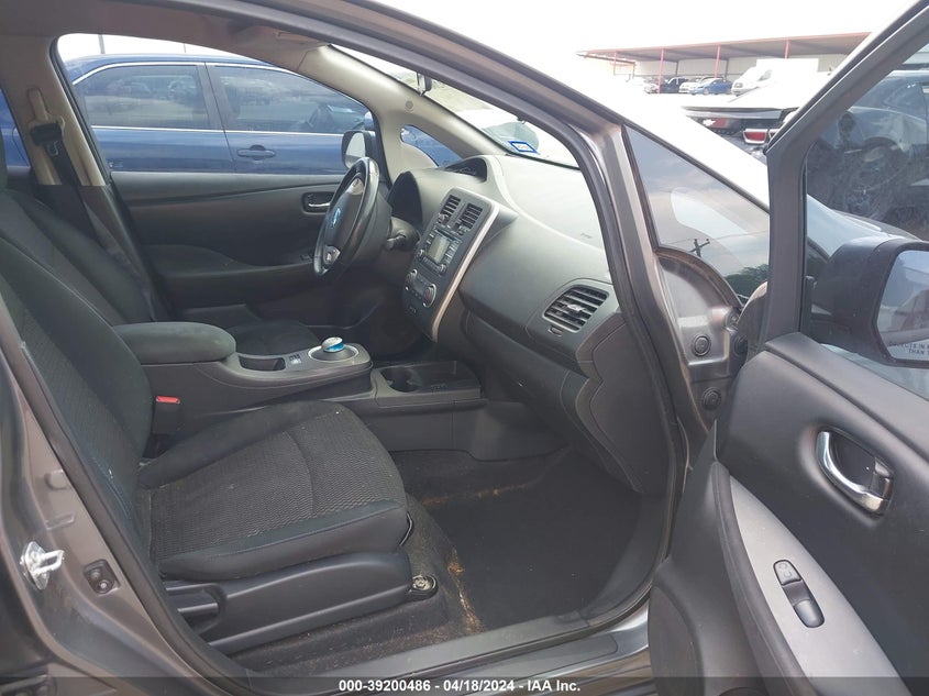 2015 Nissan Leaf S VIN: 1N4AZ0CP0FC328213 Lot: 39200486