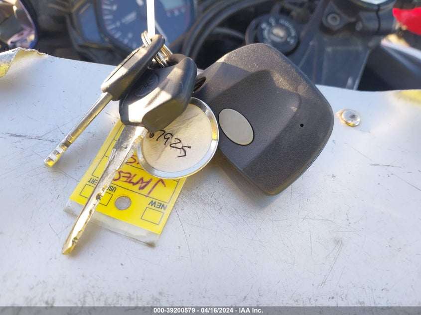 2015 YAMAHA YZFR3 MH3RH06Y6FK006770