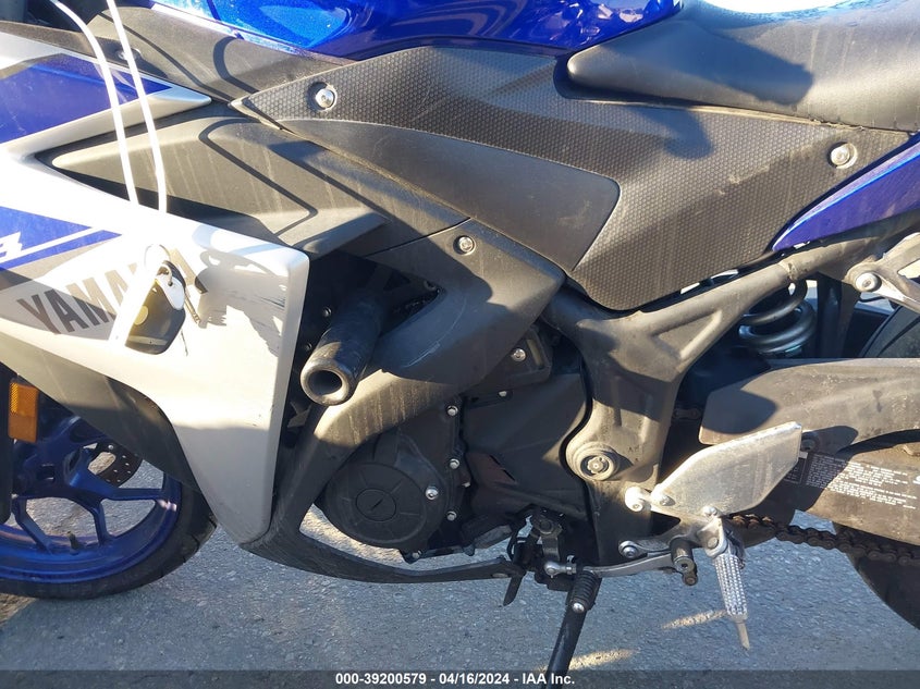 2015 YAMAHA YZFR3 MH3RH06Y6FK006770