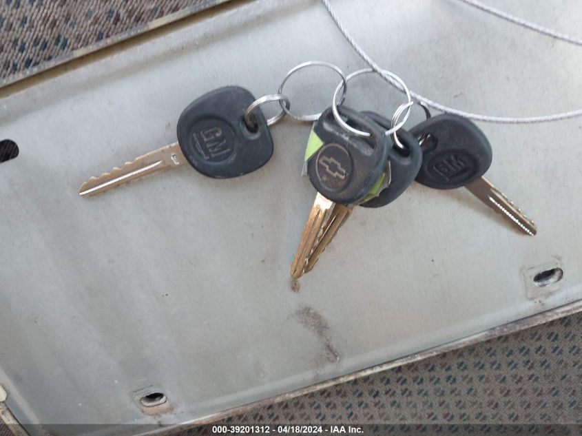 2002 Chevrolet Silverado 2500Hd Ls VIN: 1GCHC23U42F111199 Lot: 51669414