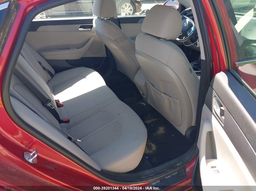 VIN 5NPE24AF3JH704496 2018 HYUNDAI SONATA SE