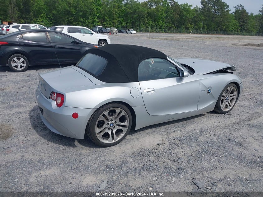 2005 BMW Z4 3.0I VIN: 4USBT53505LU10057 Lot: 39201578