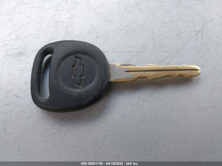 2002 Chevrolet Silverado 1500 Ls VIN: 2GCEC19T821150462 Lot: 39201748