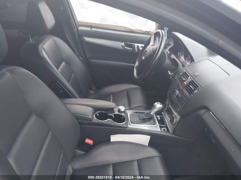 2009 Mercedes-Benz C 300 Luxury 4Matic/Sport 4Matic VIN: WDDGF81X69F232383 Lot: 39236455