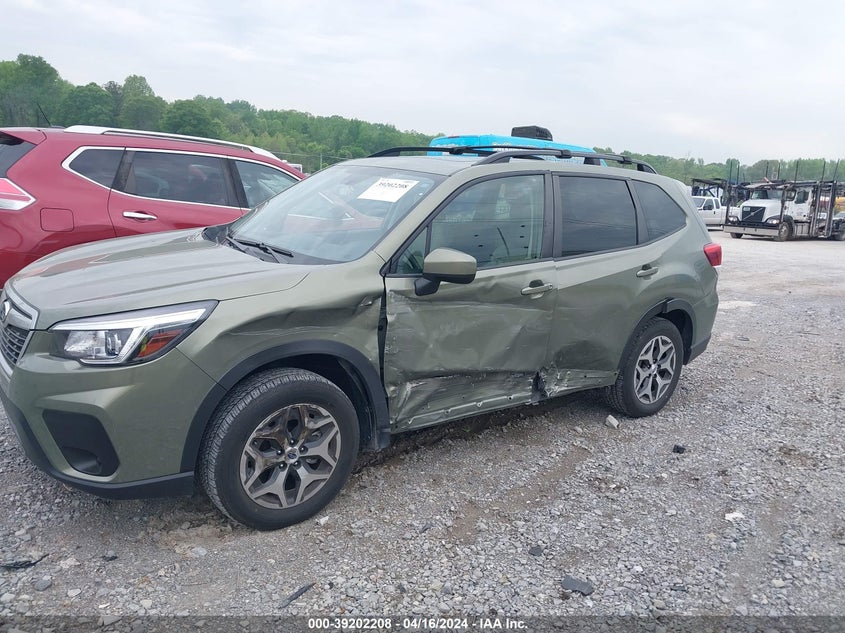 2020 SUBARU FORESTER PREMIUM - JF2SKAJC0LH580312