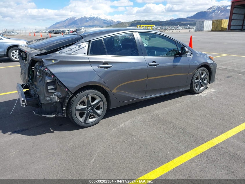 VIN JTDKAMFU5M3135731 2021 TOYOTA PRIUS XLE