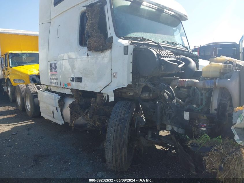2017 Volvo Vnl VIN: 4V4NC9EH1HN970135 Lot: 39202632
