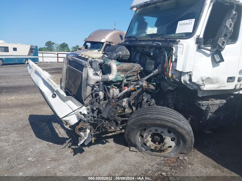 2017 Volvo Vnl VIN: 4V4NC9EH1HN970135 Lot: 39202632