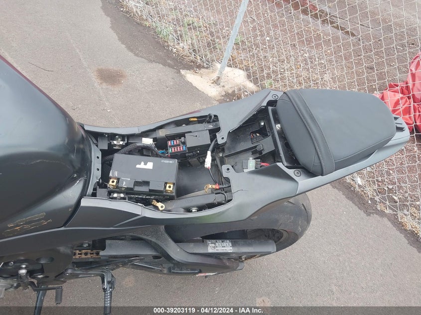 2022 SUZUKI GSX-R1000 - JS1DM11B4N7100204