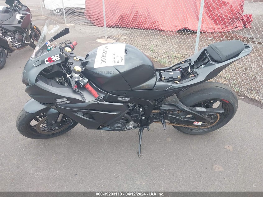 2022 SUZUKI GSX-R1000 - JS1DM11B4N7100204