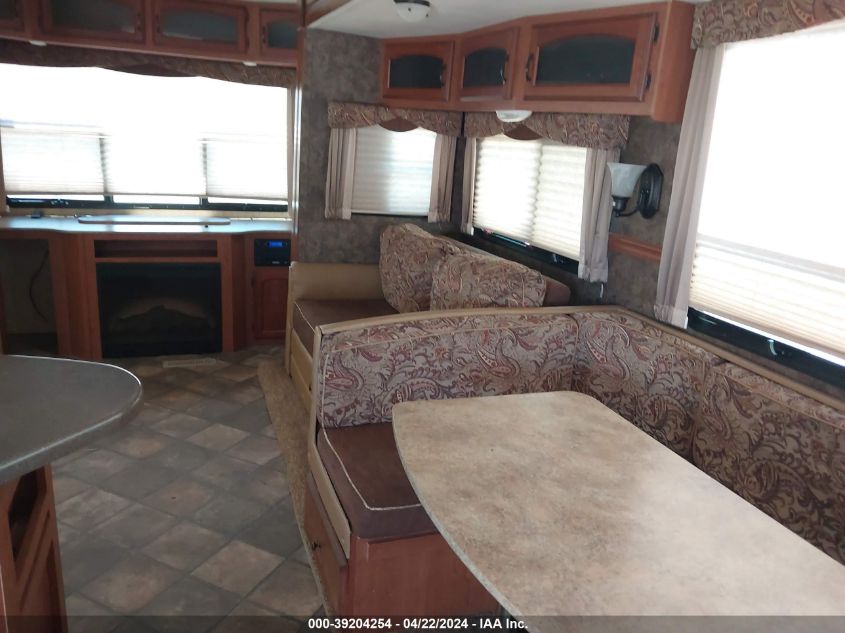 2013 Denali Fifth Wheel Series VIN: 47CFD1T2XDP630640 Lot: 39204254