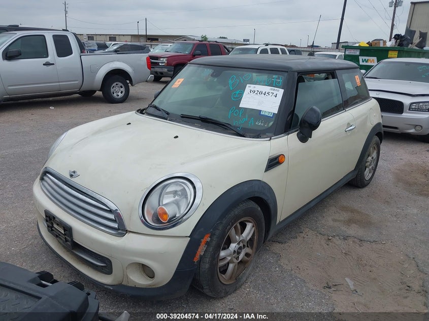 2013 Mini Hardtop Cooper VIN: WMWSU3C5XDT686507 Lot: 39204574