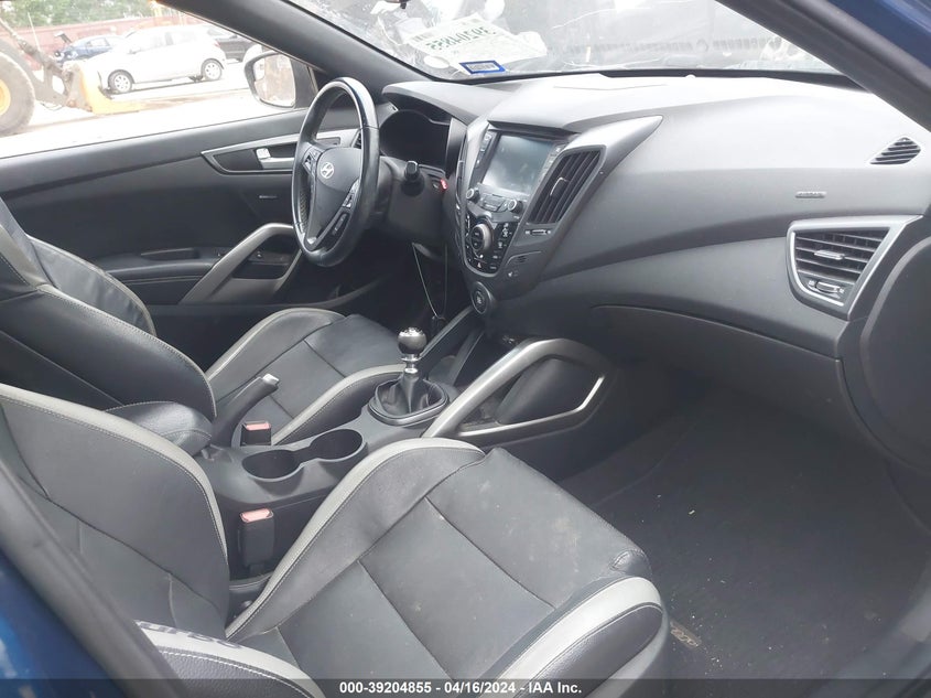 2016 Hyundai Veloster Turbo VIN: KMHTC6AE4GU278805 Lot: 39204855