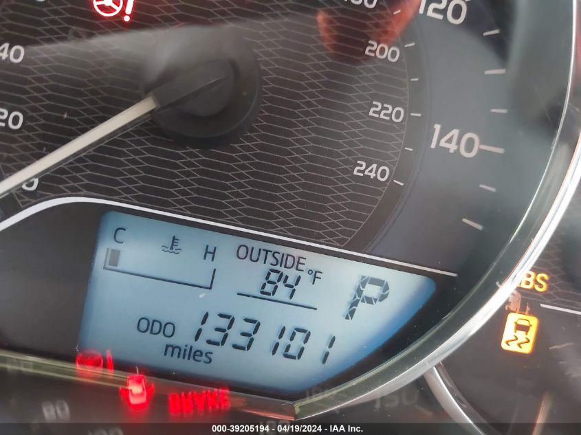 2014 Toyota Corolla Le VIN: 5YFBURHE6EP113045 Lot: 39205194