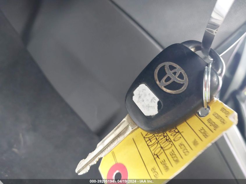 2014 Toyota Corolla Le VIN: 5YFBURHE6EP113045 Lot: 39205194