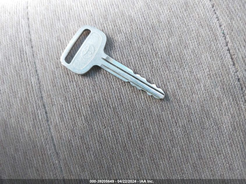 2003 Toyota Sienna Ce VIN: 4T3ZF19C53U551954 Lot: 39205649