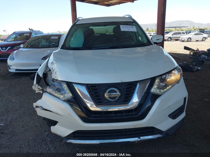 VIN 5N1AT2MV2JC818323 2018 NISSAN ROGUE SV/SL
