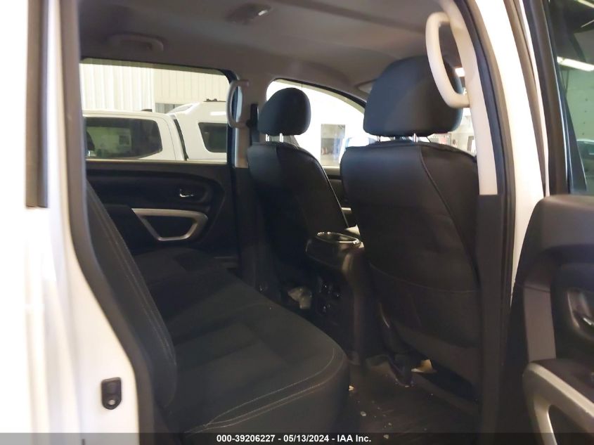 2017 Nissan Titan Platinum Reserve/Pro-4X/S/Sl/Sv VIN: 1N6AA1E50HN513935 Lot: 39206227