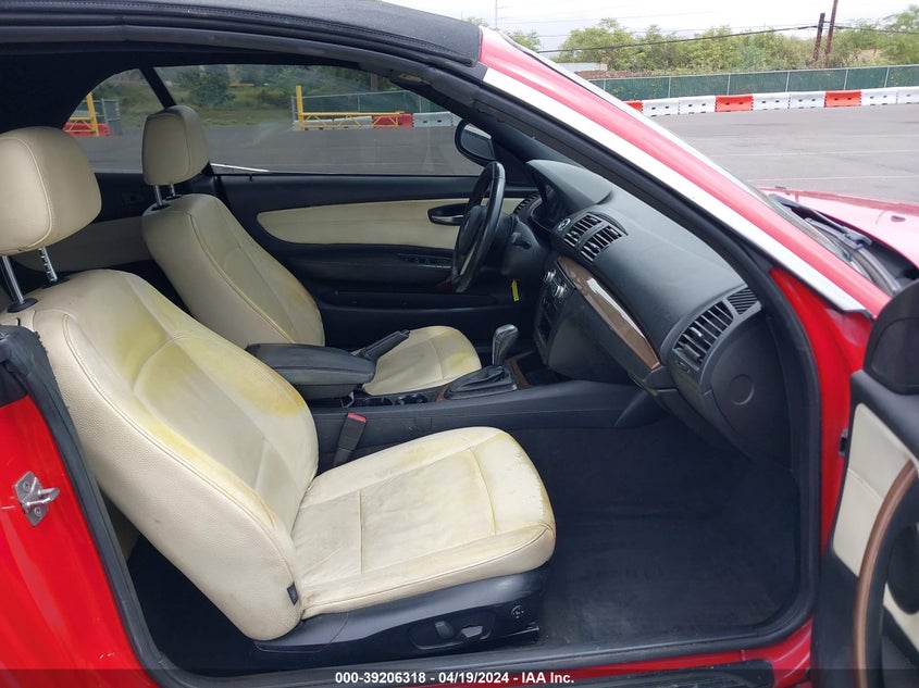 2010 BMW 128I VIN: WBAUL7C51AVJ77800 Lot: 39206318