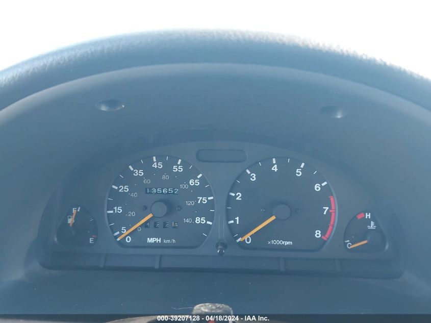 1998 Chevrolet Tracker VIN: 2CNBE1361W6917427 Lot: 39207128