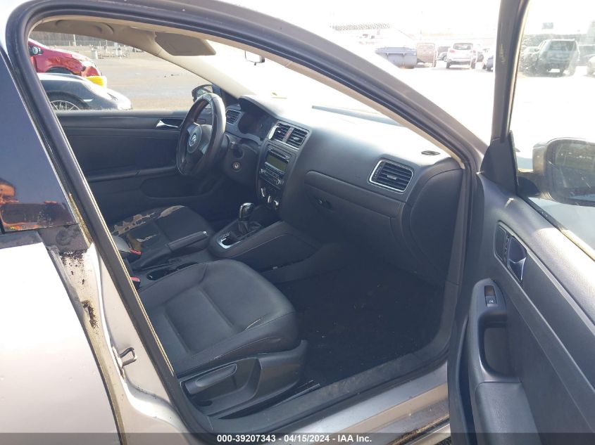 3VWDX7AJ2BM322858 | 2011 VOLKSWAGEN JETTA