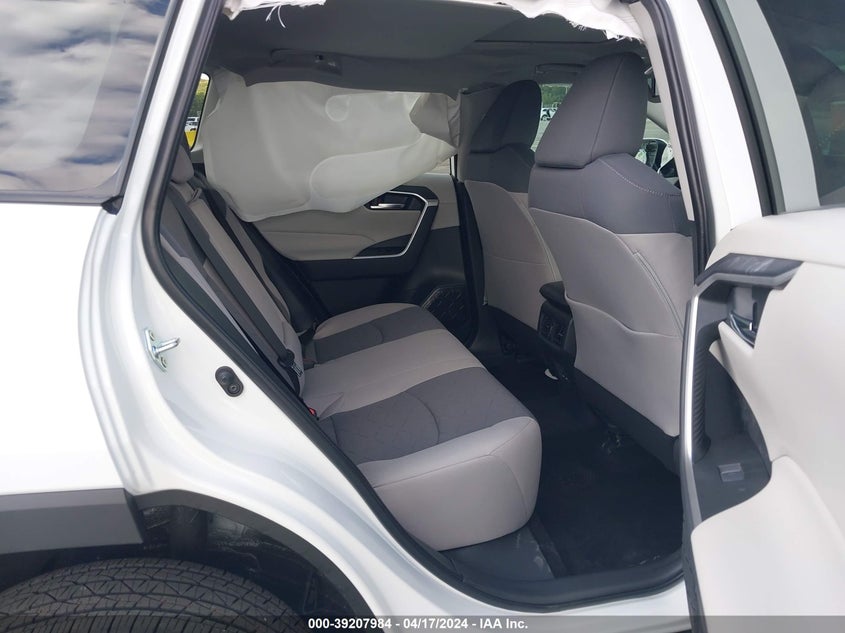 VIN 2T3W1RFV1RW329913 2024 TOYOTA RAV4 XLE