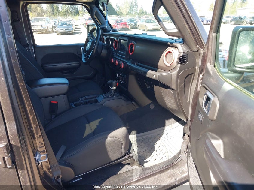 VIN 1C4HJXDN3LW187699 2020 JEEP WRANGLER UNLIMITED SPORT S 4X4