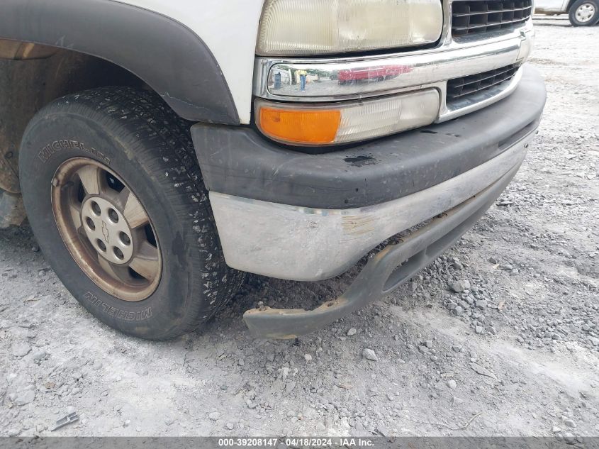 2000 Chevrolet Suburban 1500 Ls VIN: 3GNFK16T4YG139462 Lot: 39208147