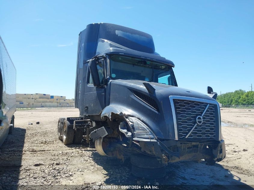 2022 Volvo Vnl VIN: 4V4NC9UG2NN318502 Lot: 39208193