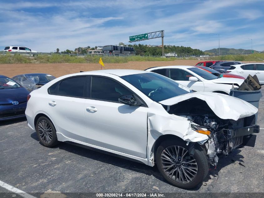 2022 Kia Forte Gt Line VIN: 3KPF54AD3NE512726 Lot: 39208214