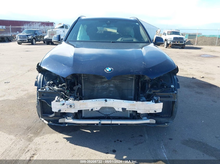 2021 BMW X5 VIN: 5UXCR6C08M9F60191