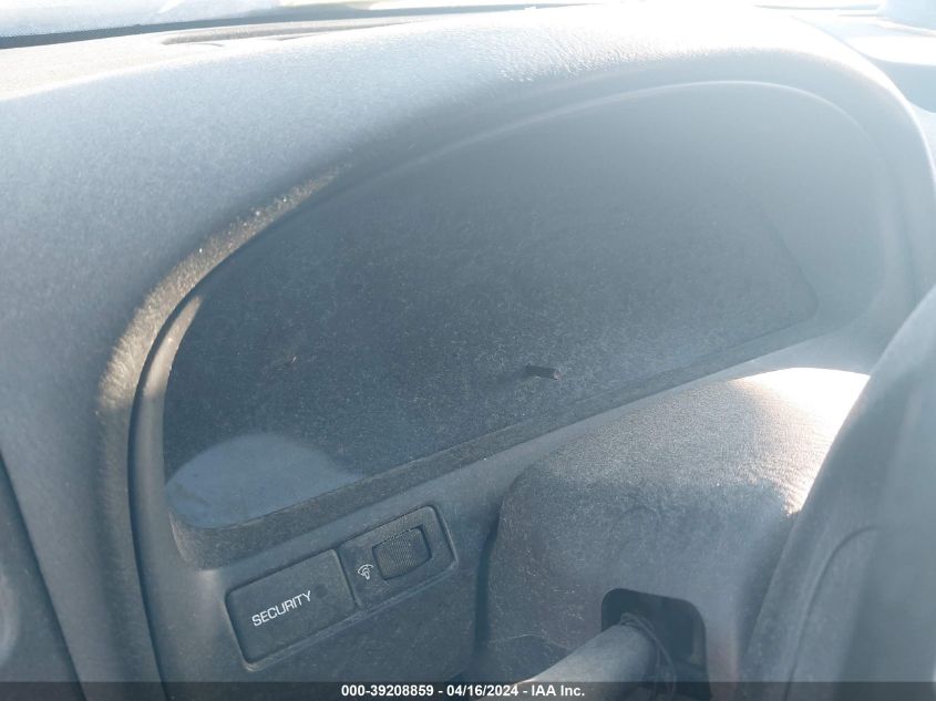 2000 Infiniti I30 Luxury/Touring VIN: JNKCA31A8YT124626 Lot: 39239780